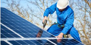 Installation Maintenance Panneaux Solaires Photovoltaïques à Sainte-Agnes